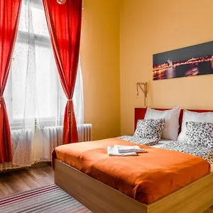  Hostel Goodmo House